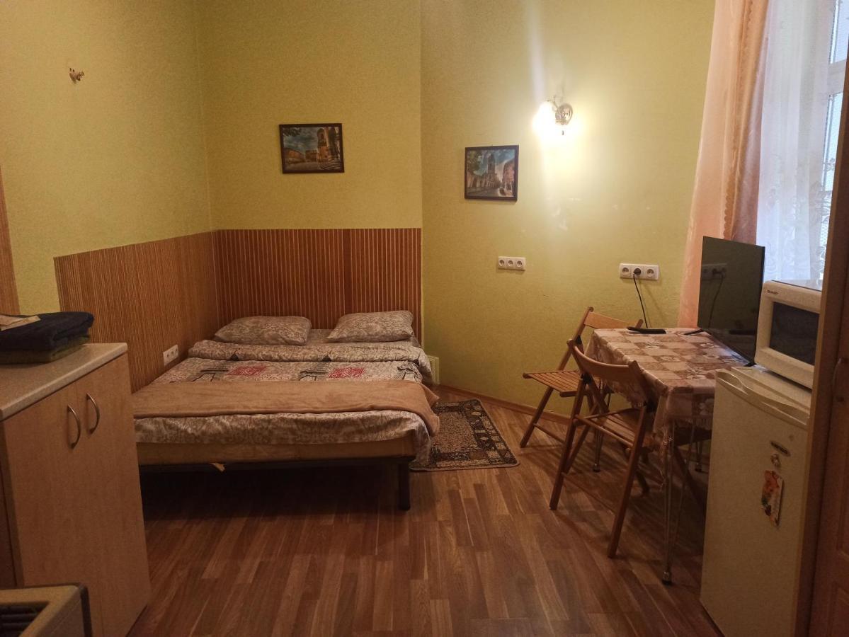 Смарт-Економ,10 Хв До Ж/Д Вокзалу Apartment Lviv Ngoại thất bức ảnh