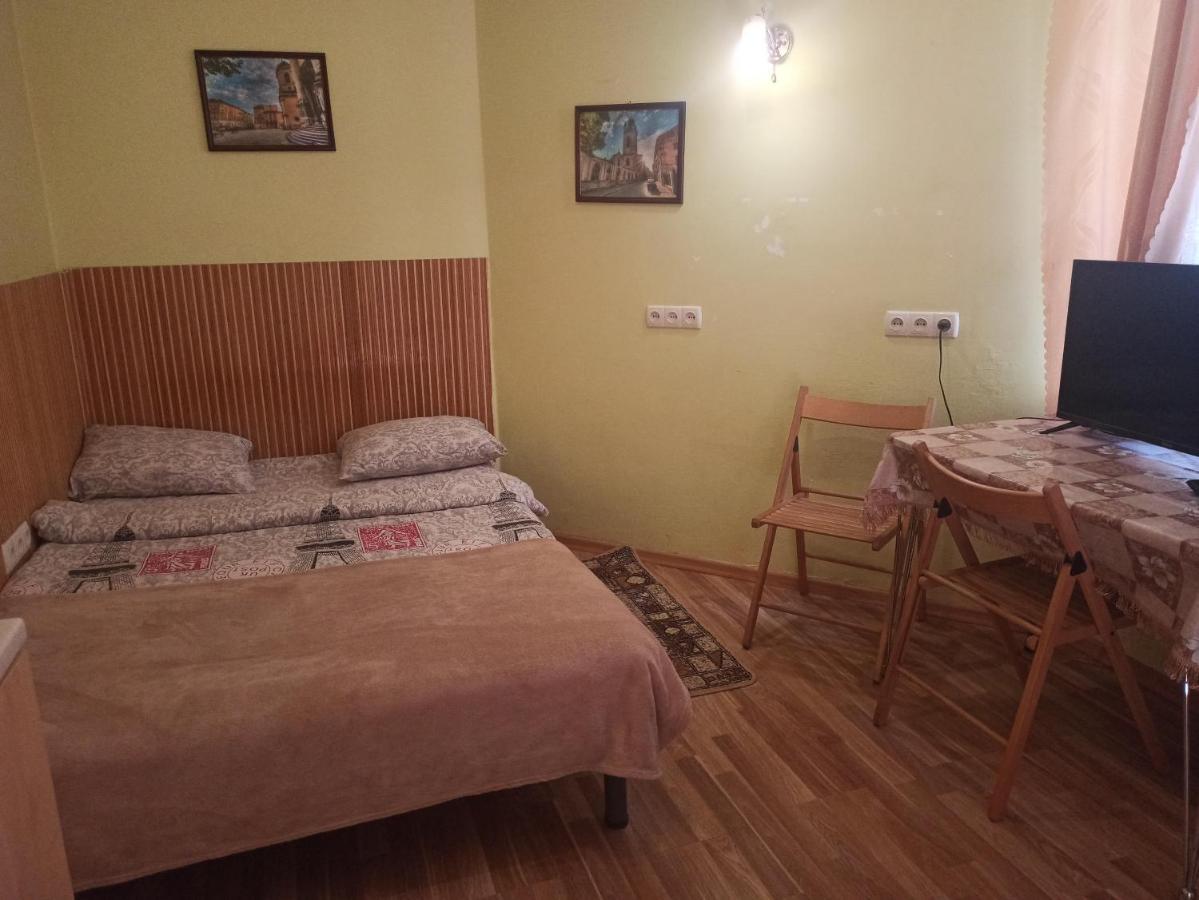 Смарт-Економ,10 Хв До Ж/Д Вокзалу Apartment Lviv Ngoại thất bức ảnh